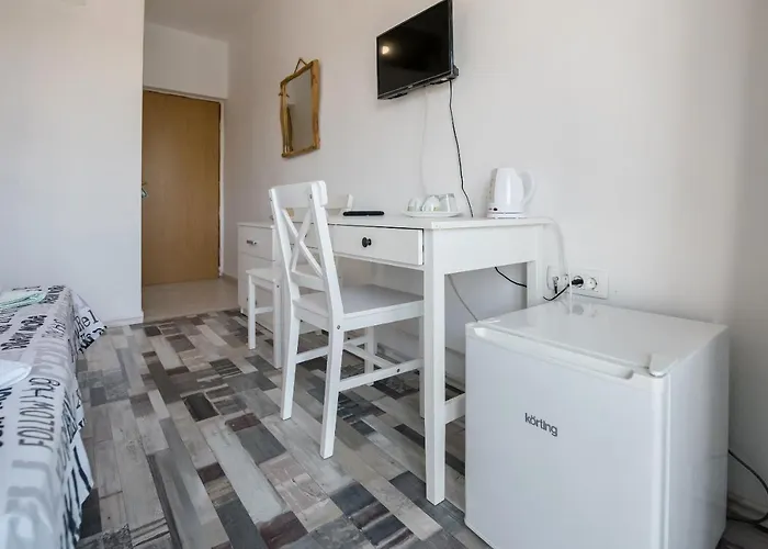 皮奇奇酒店 Luka (Dugi Otok)